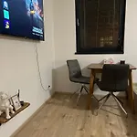 Romantic Apartment By The City Center